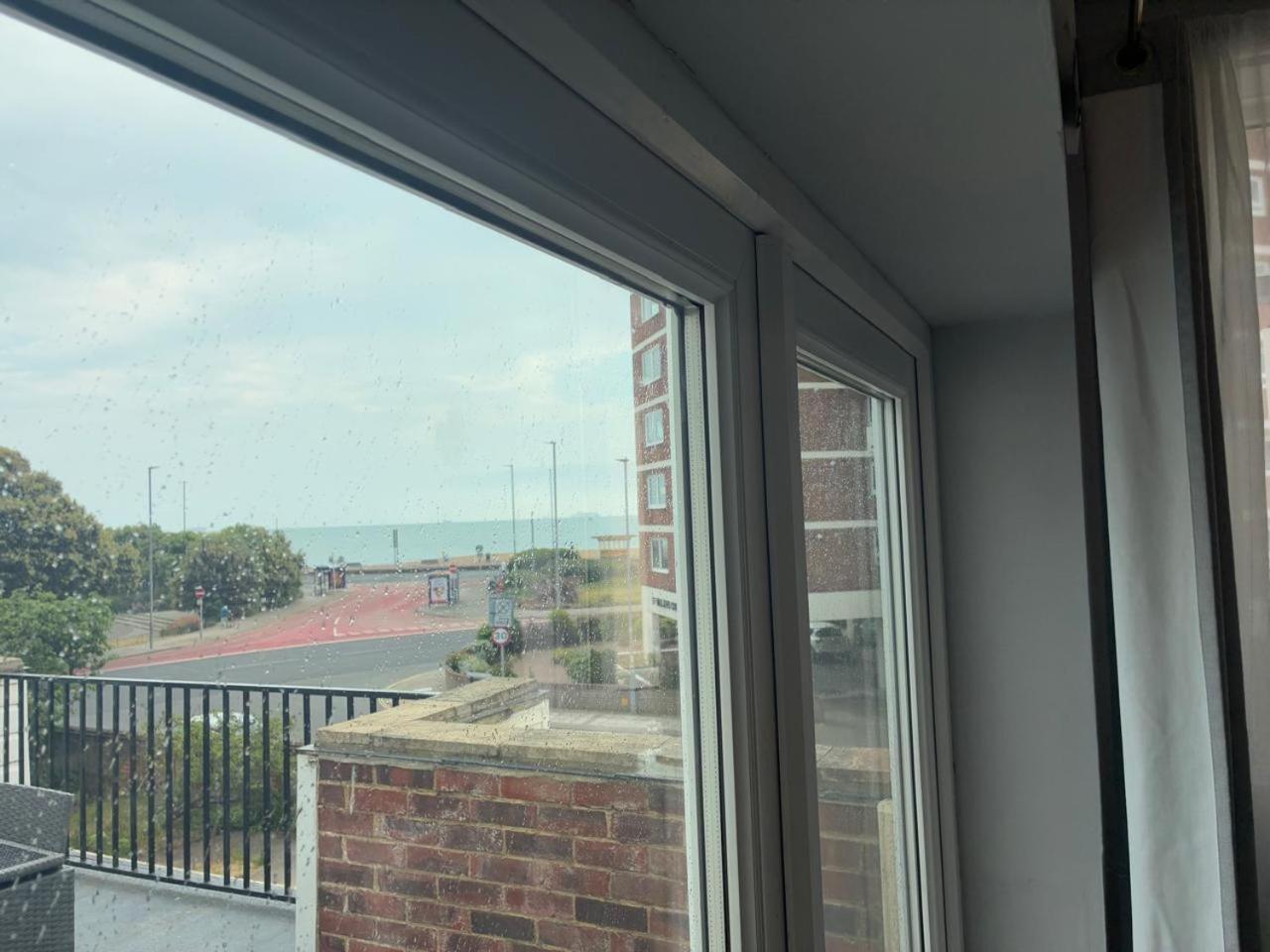 Inn By The Sea, Portsmouth - En Suite Rooms With Sea View Possible, Parking Ev 22Kw Ngoại thất bức ảnh