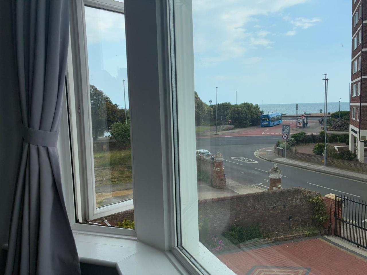 Inn By The Sea, Portsmouth - En Suite Rooms With Sea View Possible, Parking Ev 22Kw Ngoại thất bức ảnh