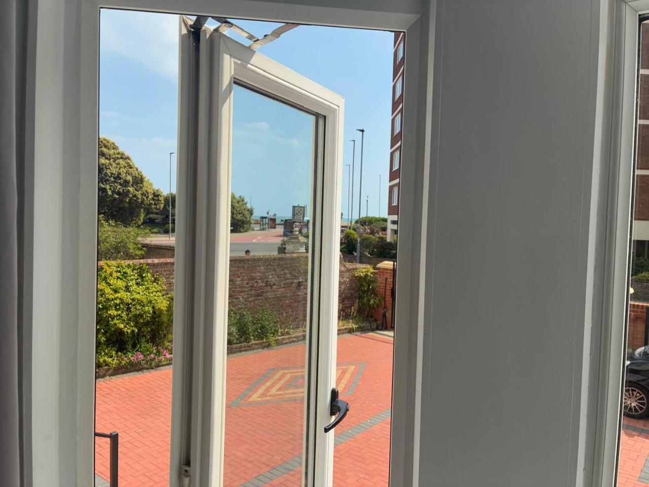 Inn By The Sea, Portsmouth - En Suite Rooms With Sea View Possible, Parking Ev 22Kw Ngoại thất bức ảnh