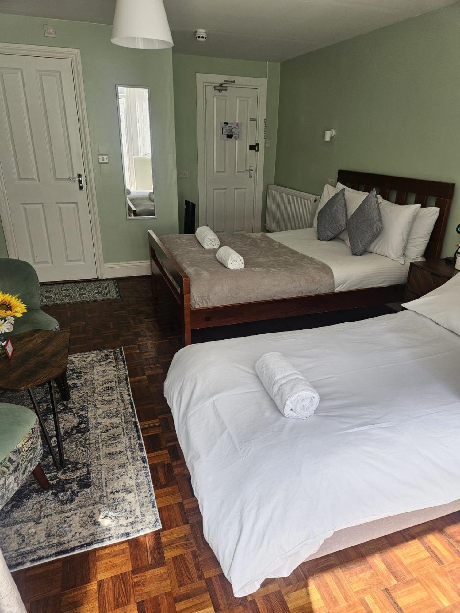 Inn By The Sea, Portsmouth - En Suite Rooms With Sea View Possible, Parking Ev 22Kw Ngoại thất bức ảnh